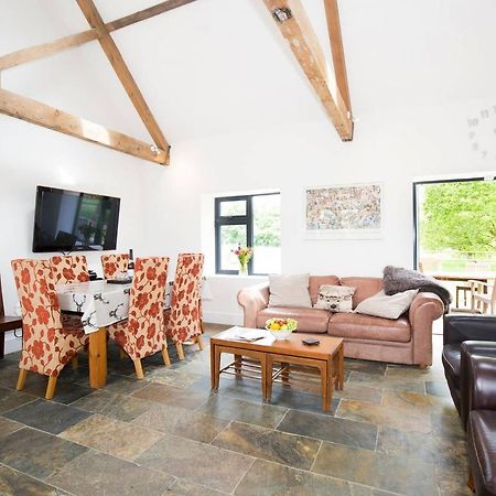 South Cottage - Rural Gem In The Heart Of The Sussex Countryside Twineham エクステリア 写真